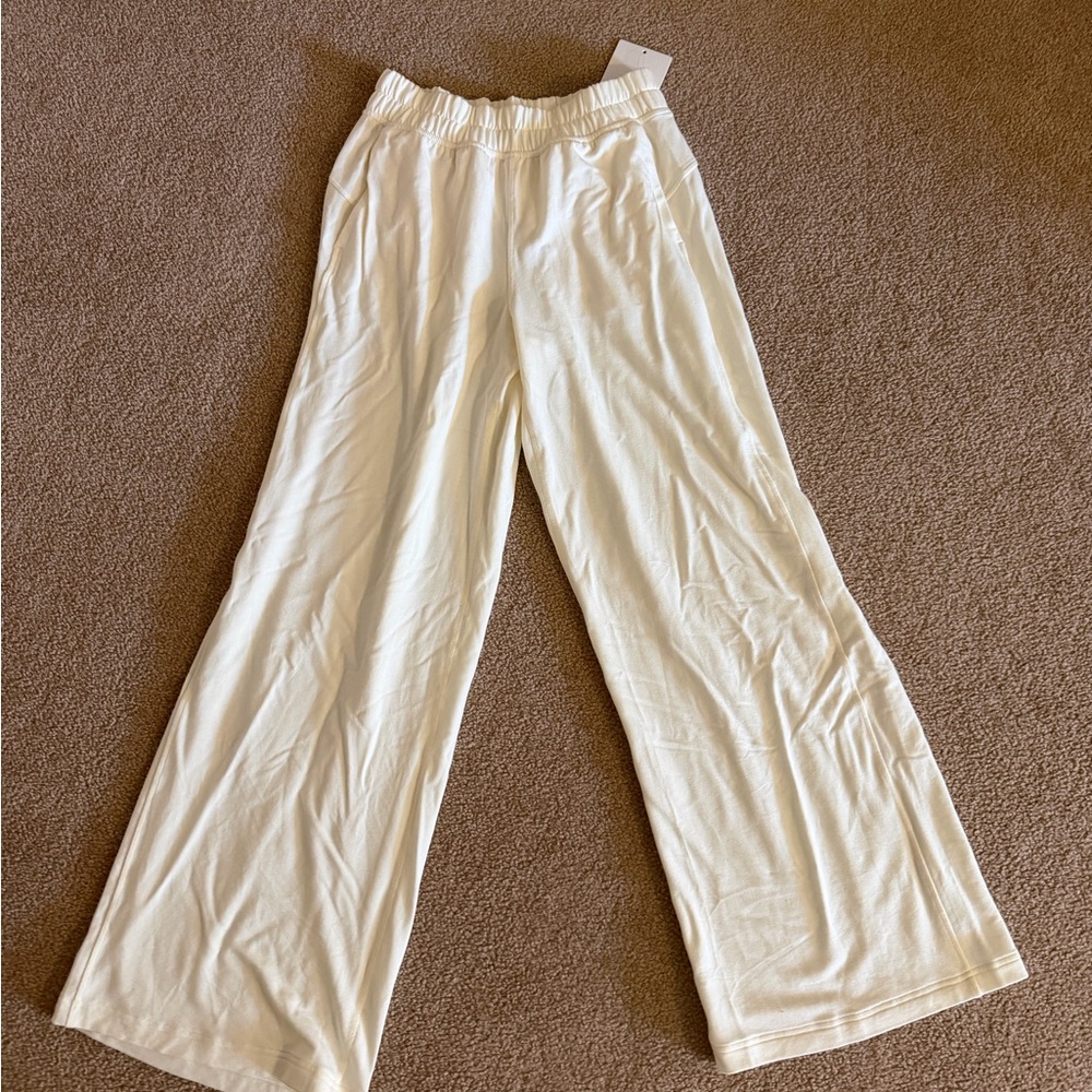 lululemon athletica be calm mid rise wife Cream Wide-Leg Pants
